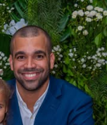Dr. Amom Mendes